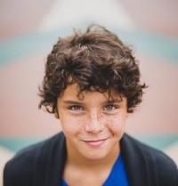 نوآ لوماکس نوآ لوماکس