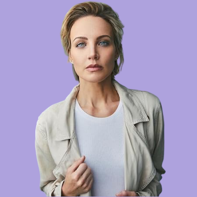 بریان دیویس - Brianne Davis