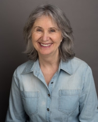 دیانا استیون - Diana Stevan