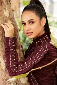 امیلی توستا