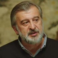 حسین آونی دانیال