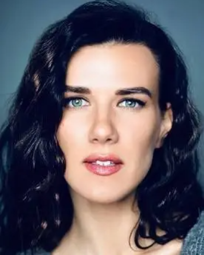 ناتالیا گوسلیستایا