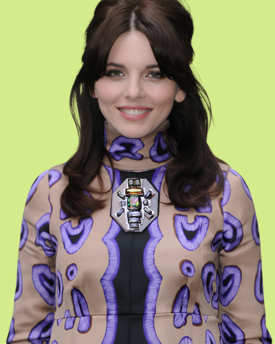 افلیا لاویبوند - Ophelia Lovibond