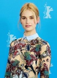 لیلی جیمز - Lily James