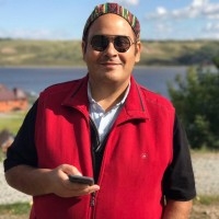 رضا داوودنژاد