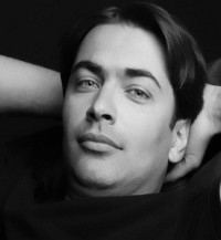 پارسا پیروزفر