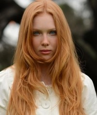 مالی کوئین - Molly C. Quinn
