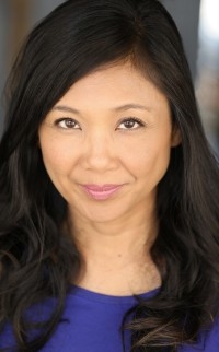 جنیفر آکینو