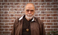 اکبر زنجانپور - Akbar Zanjanpour