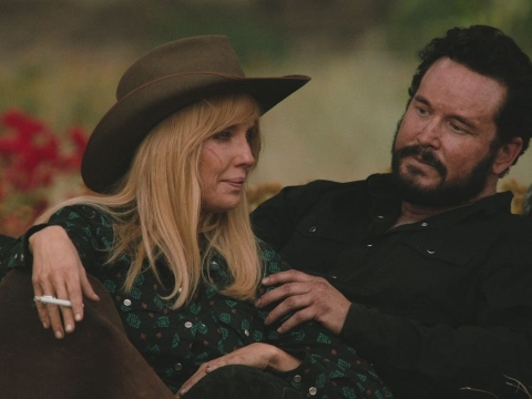 سیگار، نوشیدنی، یک دشت و تو