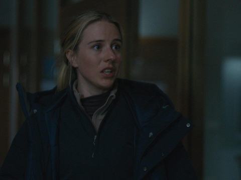 پنهان در سایهها (۲)