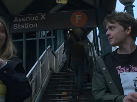 به کمپ کابوس خوش آمدید