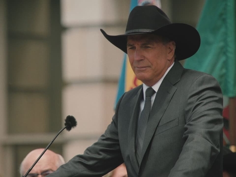 صد سال هیچ است