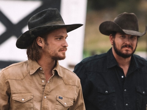 طوفانی از حوادث