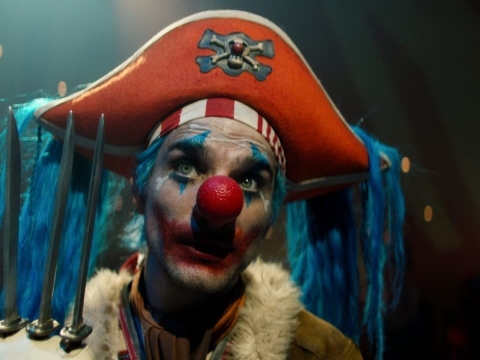 مرد کلاه حصیری