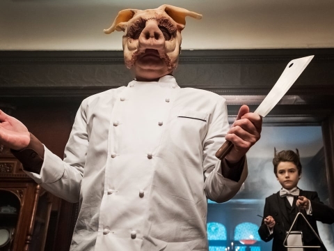 بگذار شیرینی بخورند