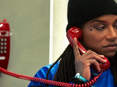 راه خود را به فینال رشوه بدهید