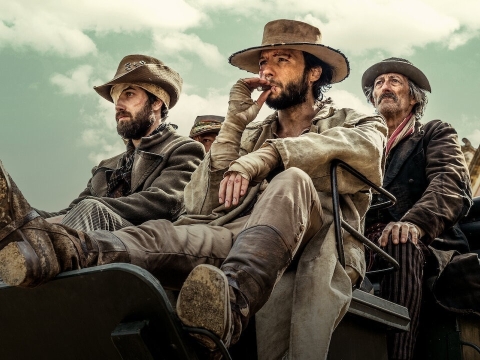 عروس، قاتل و دیوانه