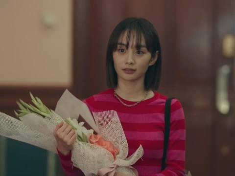 تاس انداختن برای سرنوشت کسی