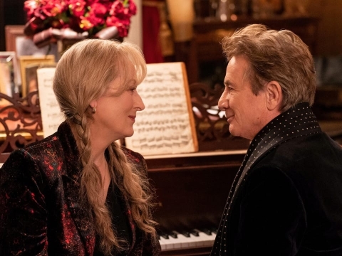 نمایش باید...