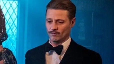 یک تاریکی زیبا