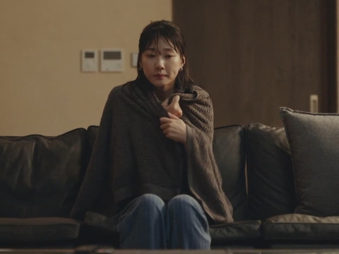 آیا من پروانه‌ام یا پروانه من است؟