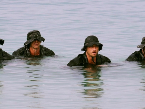 مبارزه برای تصاحب یک جزیره خصوصی