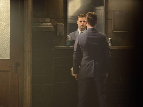 ظهور شروران: چوب دو سر طلا...